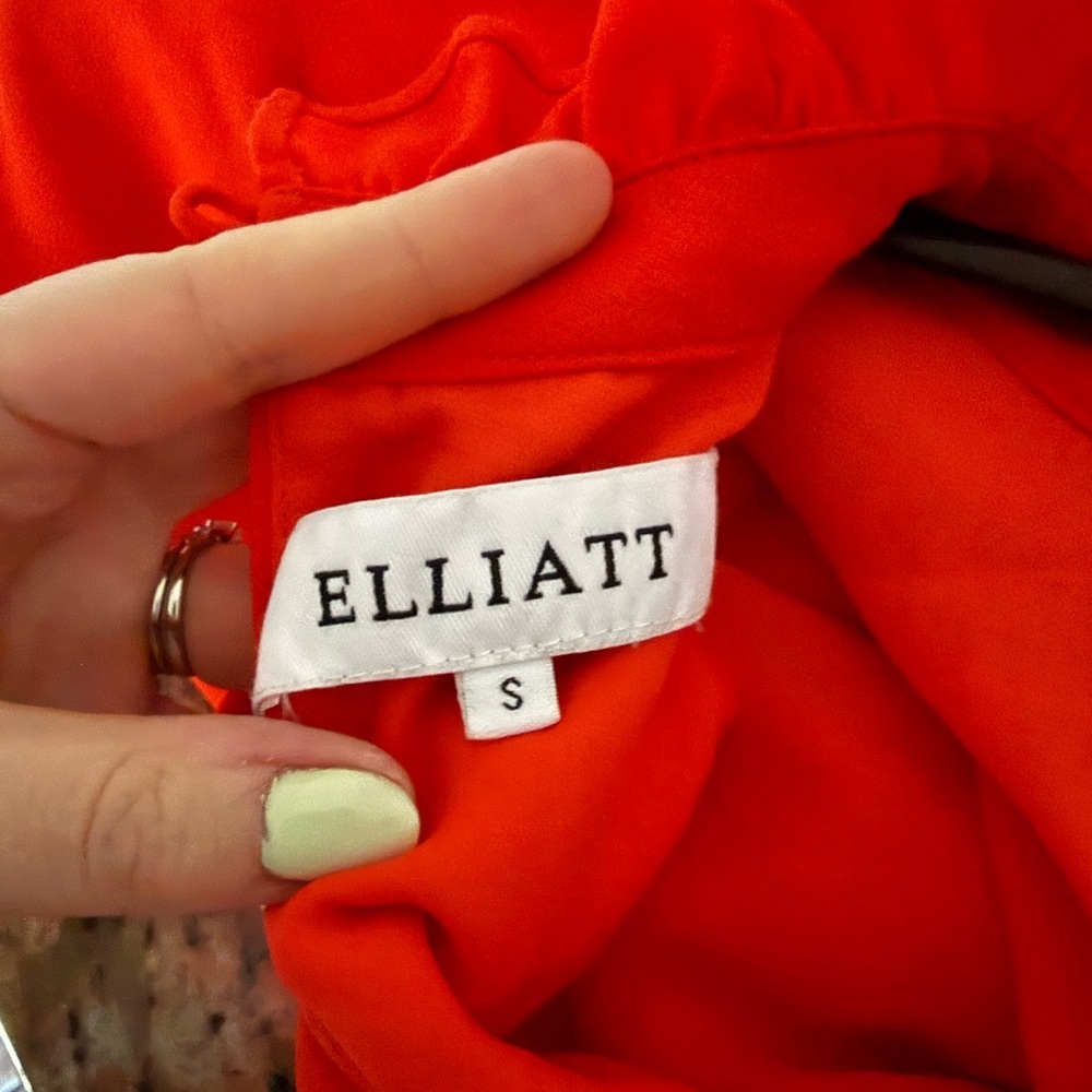 Elliatt Mock Neck Sonnet Red Dress - Picture 5 of 6